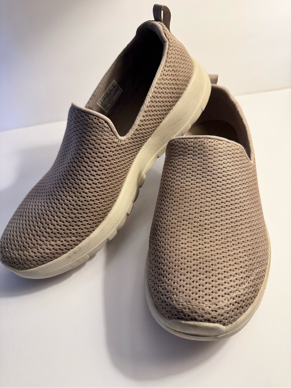 Skechers Women’s 9 Performance Goga Max Tan  Mesh Slip-On Casual Shoes